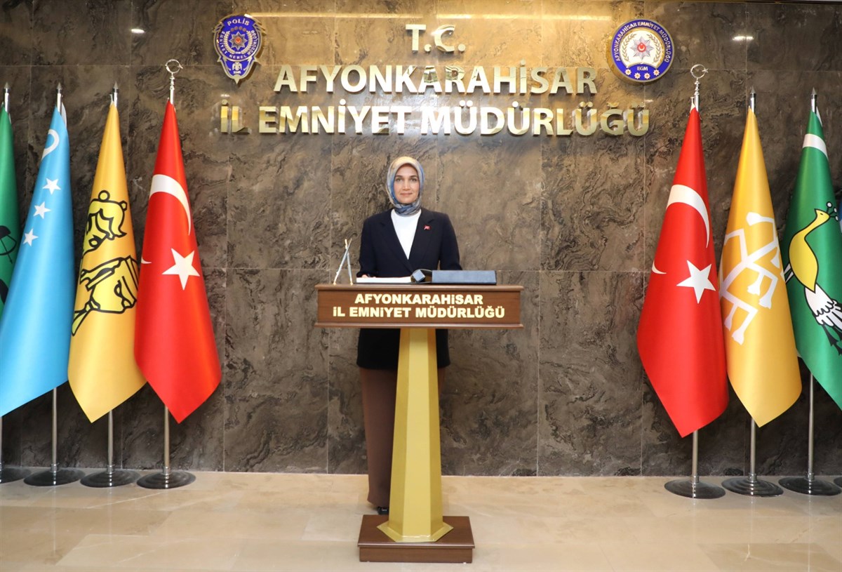 VALİ YİĞİTBAŞI, İL EMNİYET MÜDÜRLÜĞÜNÜ ZİYARET ETTİ