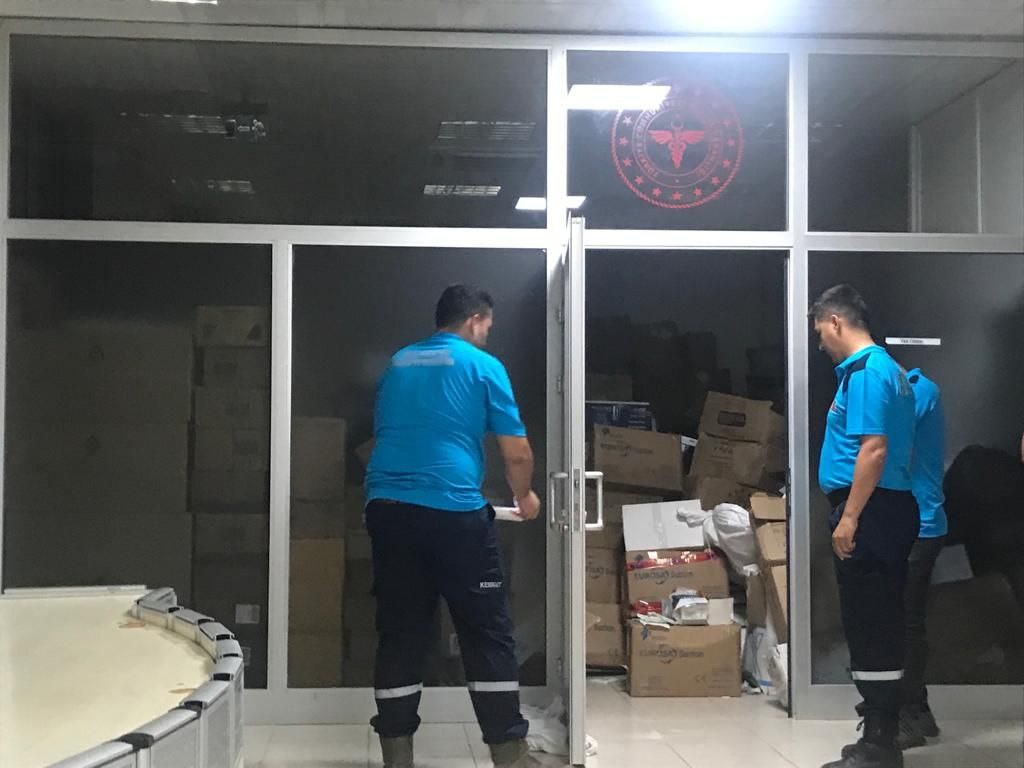 HASTANEYE GİREN YILANA OPERASYON