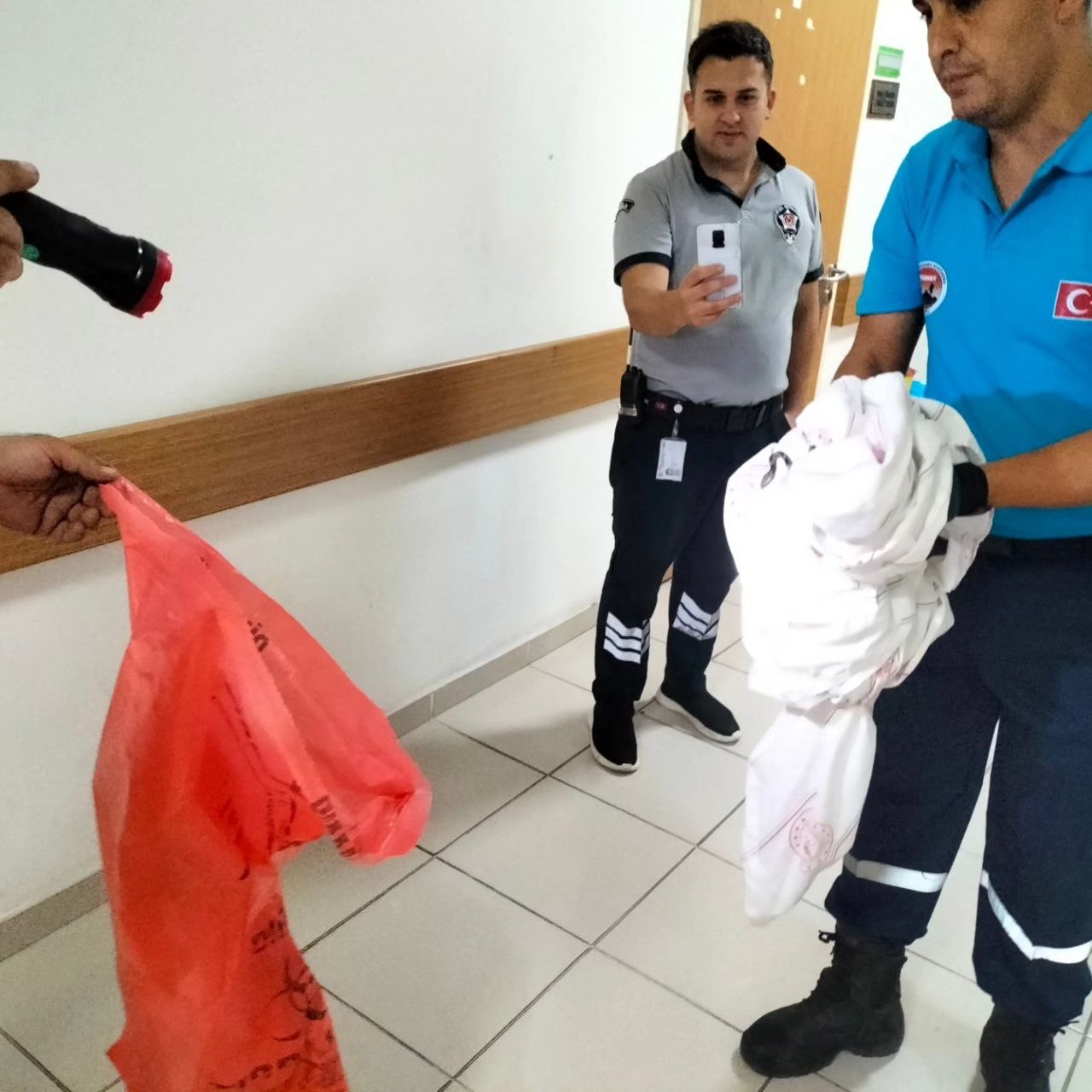 HASTANEYE GİREN YILANA OPERASYON