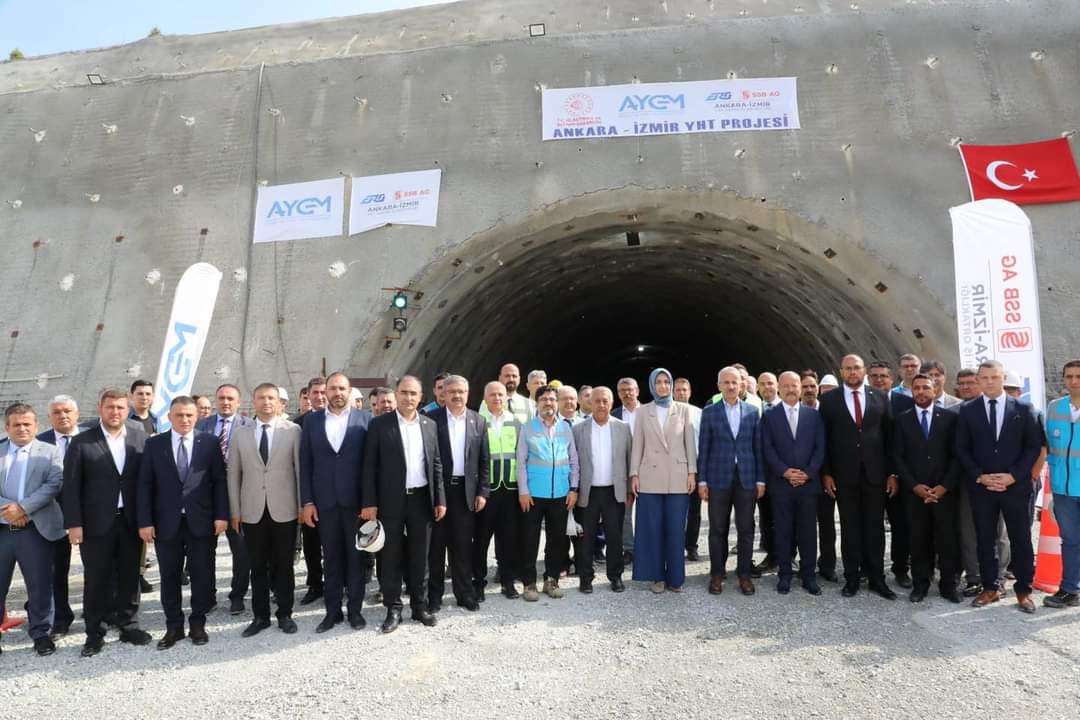 “AFYON YOLLARIN KESİŞTİĞİ ÖNEMLİ BİR NOKTA OLACAK”
