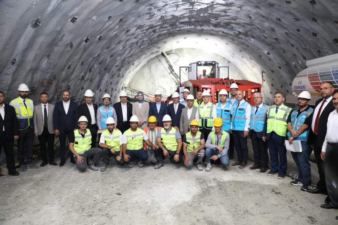 “AFYON YOLLARIN KESİŞTİĞİ ÖNEMLİ BİR NOKTA OLACAK”