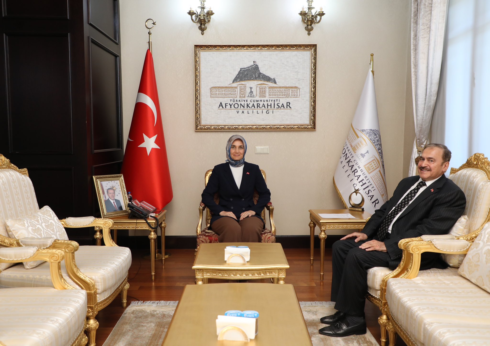 EROĞLU VALİ YİĞİTBAŞI’YI ZİYARET ETTİ