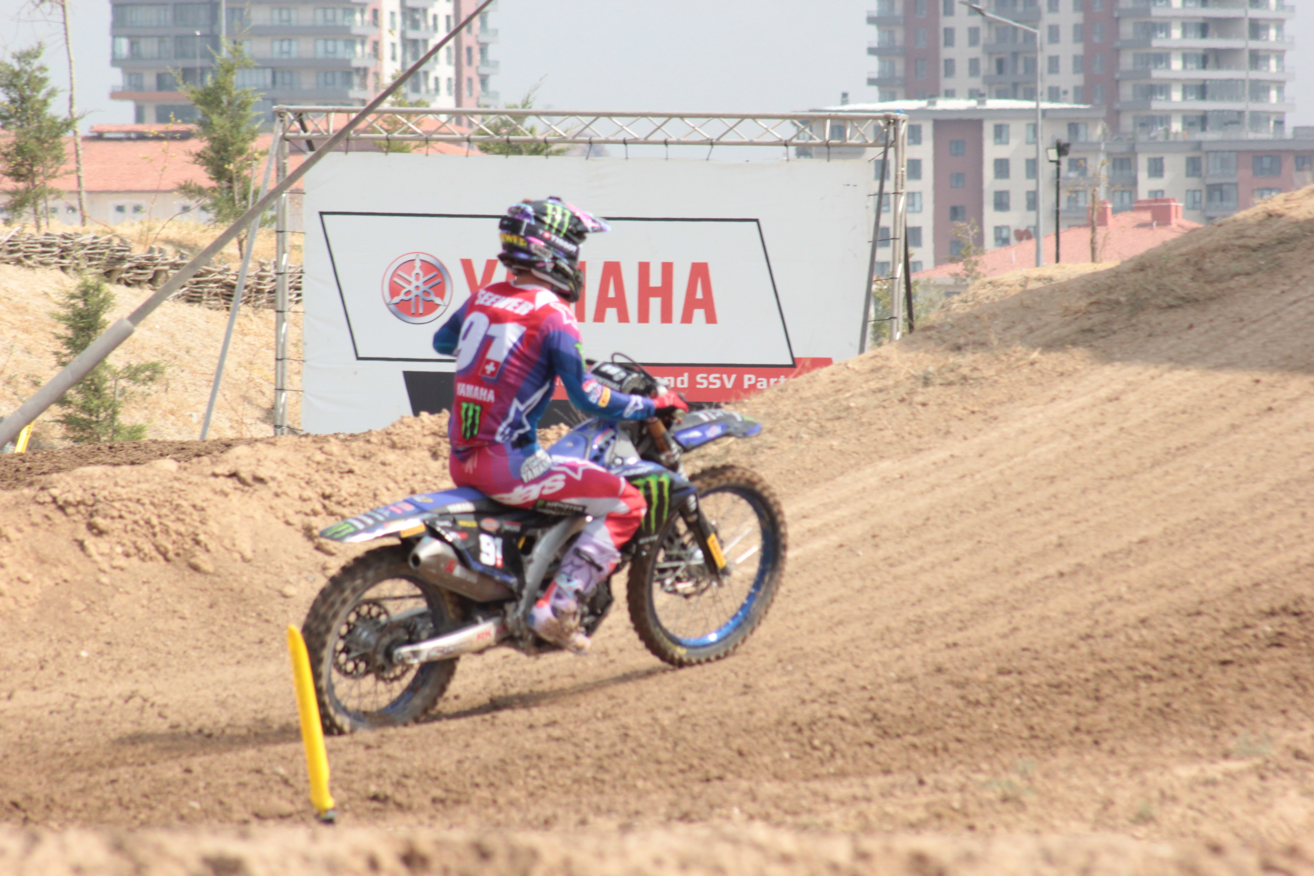MXGP HEYECANI SIRALAMA YARIŞLARIYLA BAŞLADI