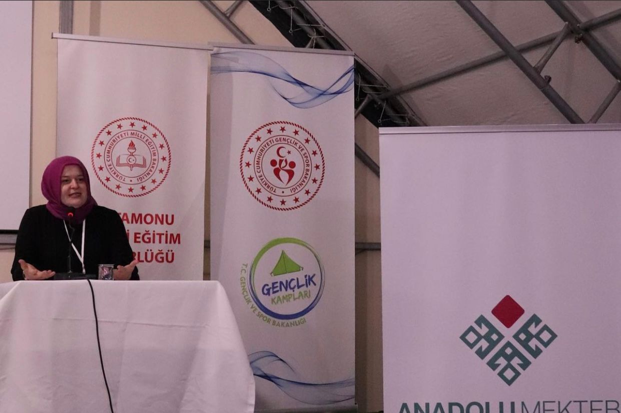 ANADOLU MEKTEBİ YAZAR OKUMALARI PROJESİ DÜZENLENDİ