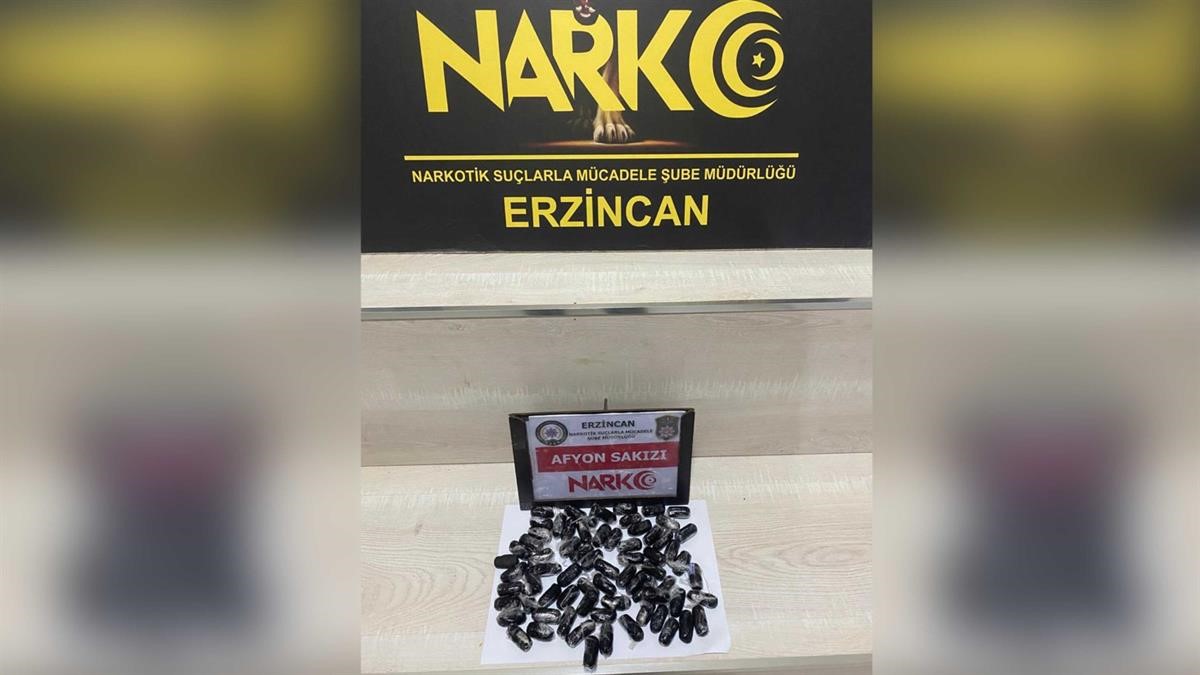 MİDESİNDE TAŞIRKEN YAKALANDI