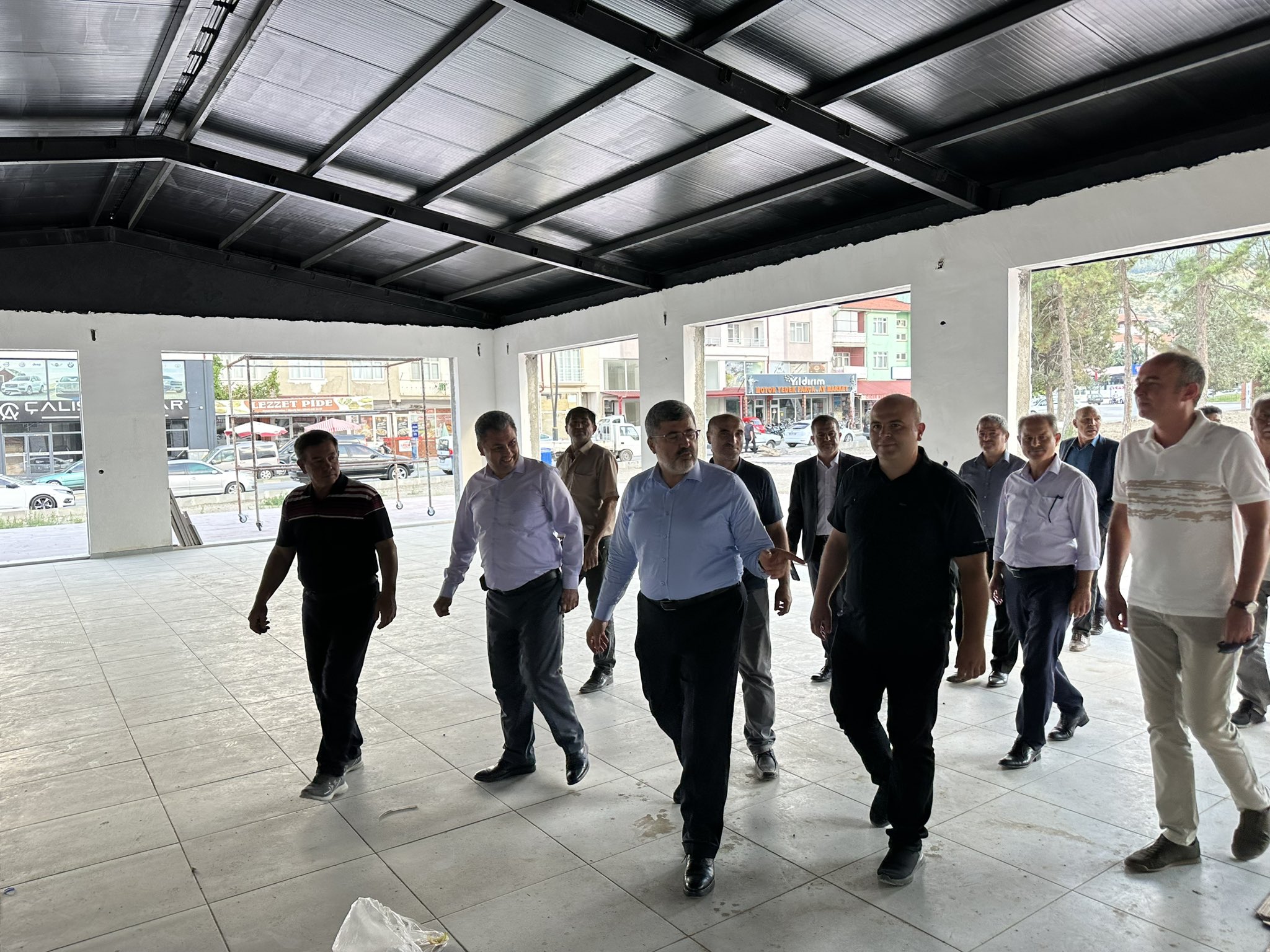MİLLET BAHÇESİ HAZIRLIKLARI SÜRÜYOR