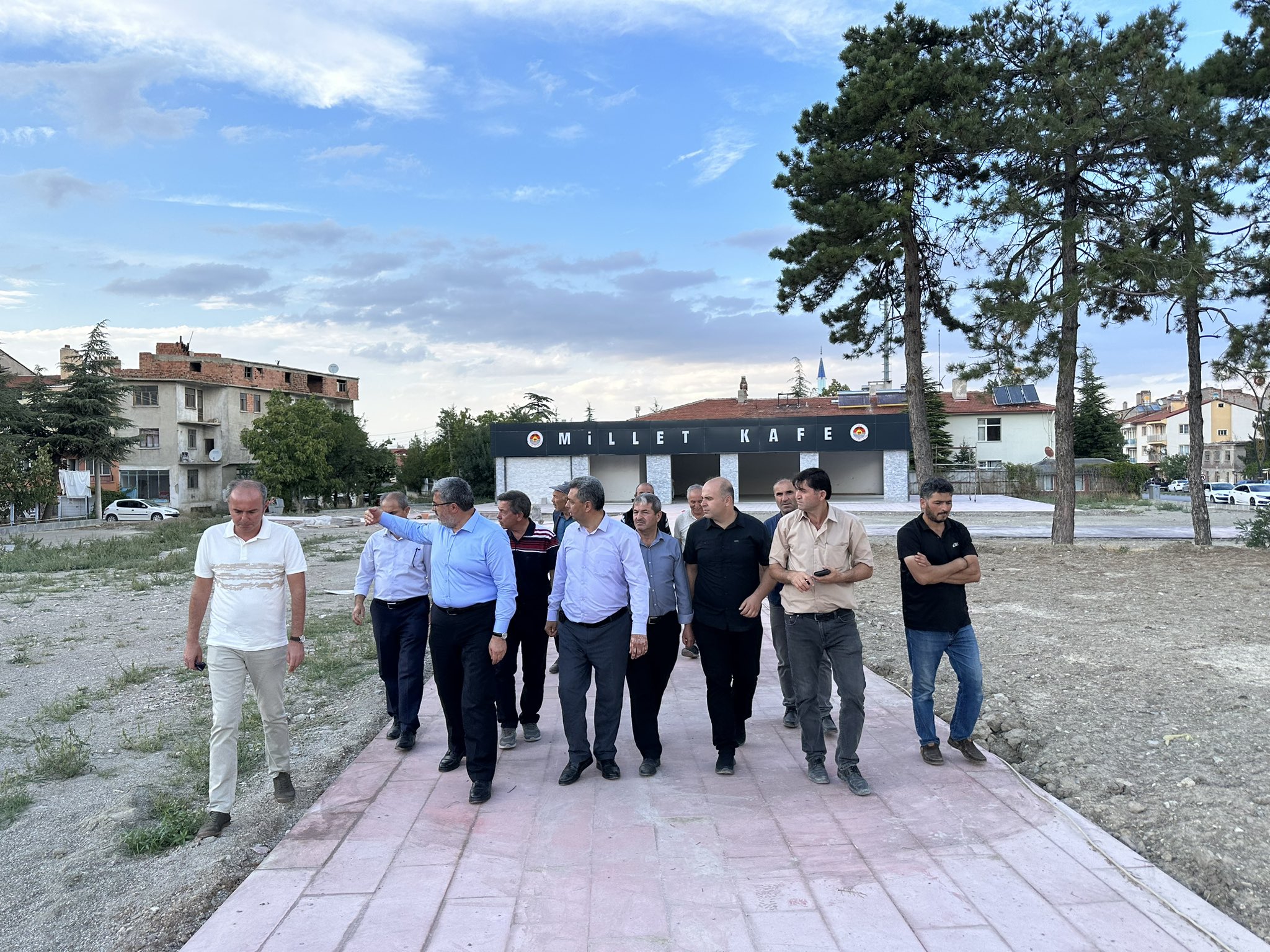 MİLLET BAHÇESİ HAZIRLIKLARI SÜRÜYOR