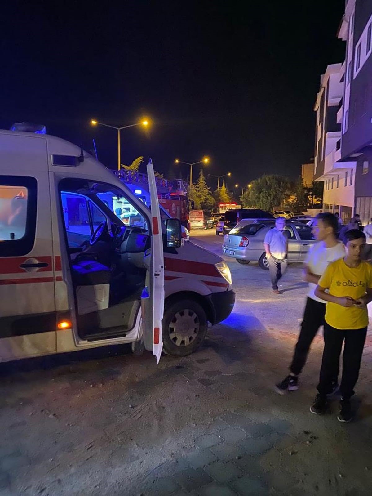 FECİ KAZA: 2'Sİ BEBEK 4 ÖLÜ