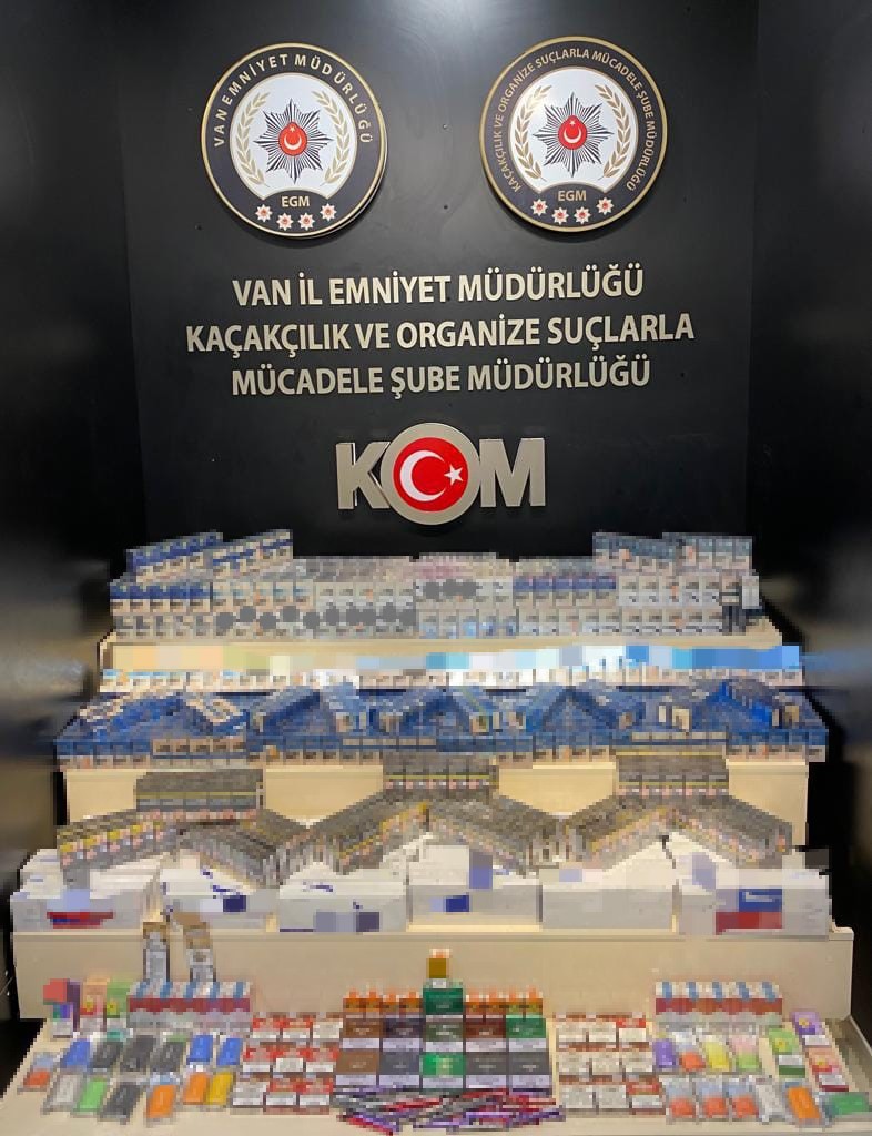 TARİHİ ESER KAÇAKÇILARI YAKAYI ELE VERDİ