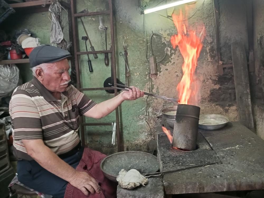 MESLEĞİN SON ERBABI VEDAYA HAZIRLANIYOR