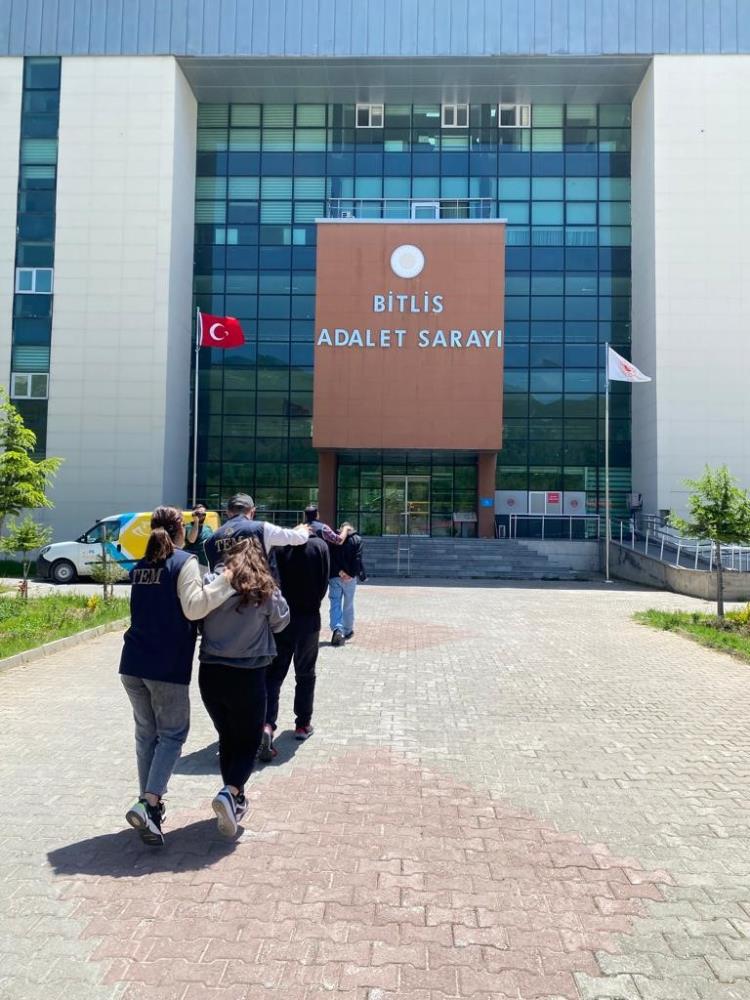 7 İLDE EŞ ZAMANLI OPERASYON DÜZENLENDİ
