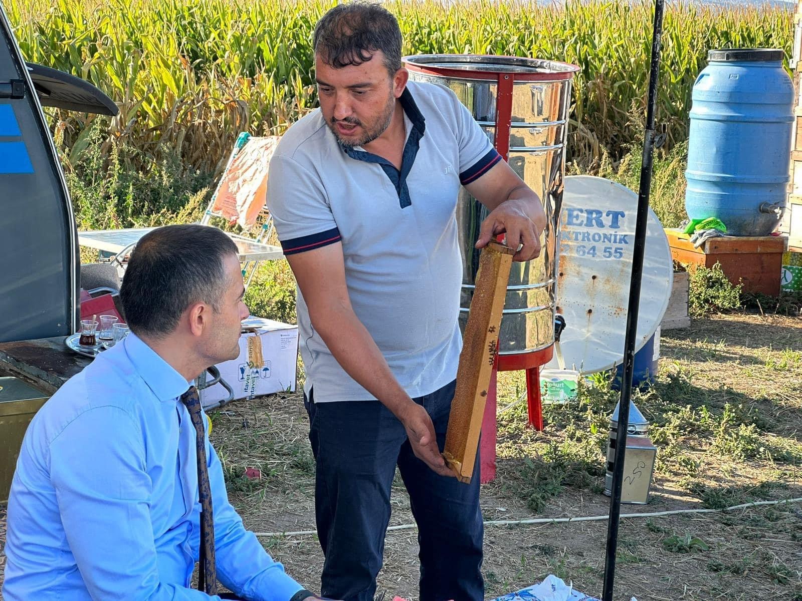 KAYMAKAM BİLİCİ ÜRETİCİLERİ ZİYARET ETTİ