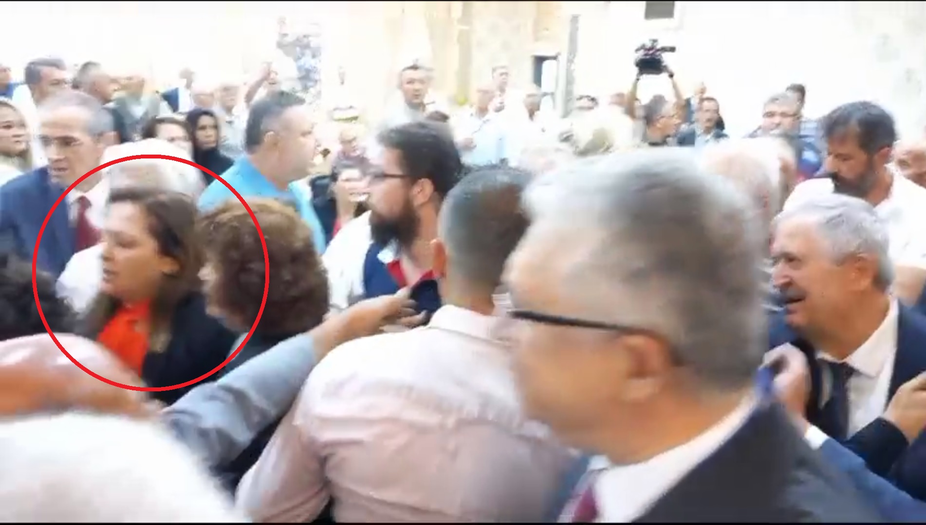 CHP MERKEZ İLÇE KONGRESİNDE MİLLETVEKİLİ KÖKSAL BAYILDI!