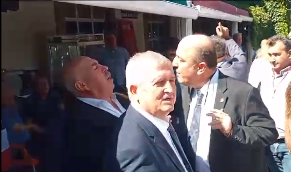 CHP KONGRESİNDE GERGİNLİK BİTMİYOR