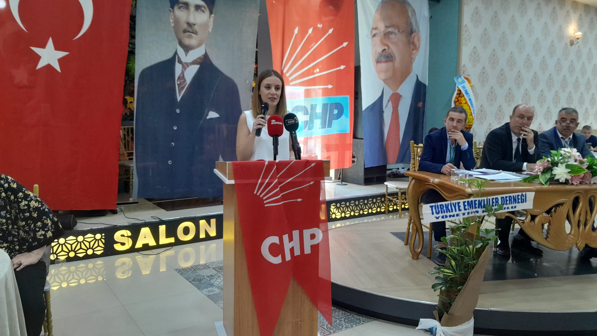 CHP'NİN MERKEZ İLÇE BAŞKANI AV.BÜŞRA DİŞÇİOĞLU OLDU