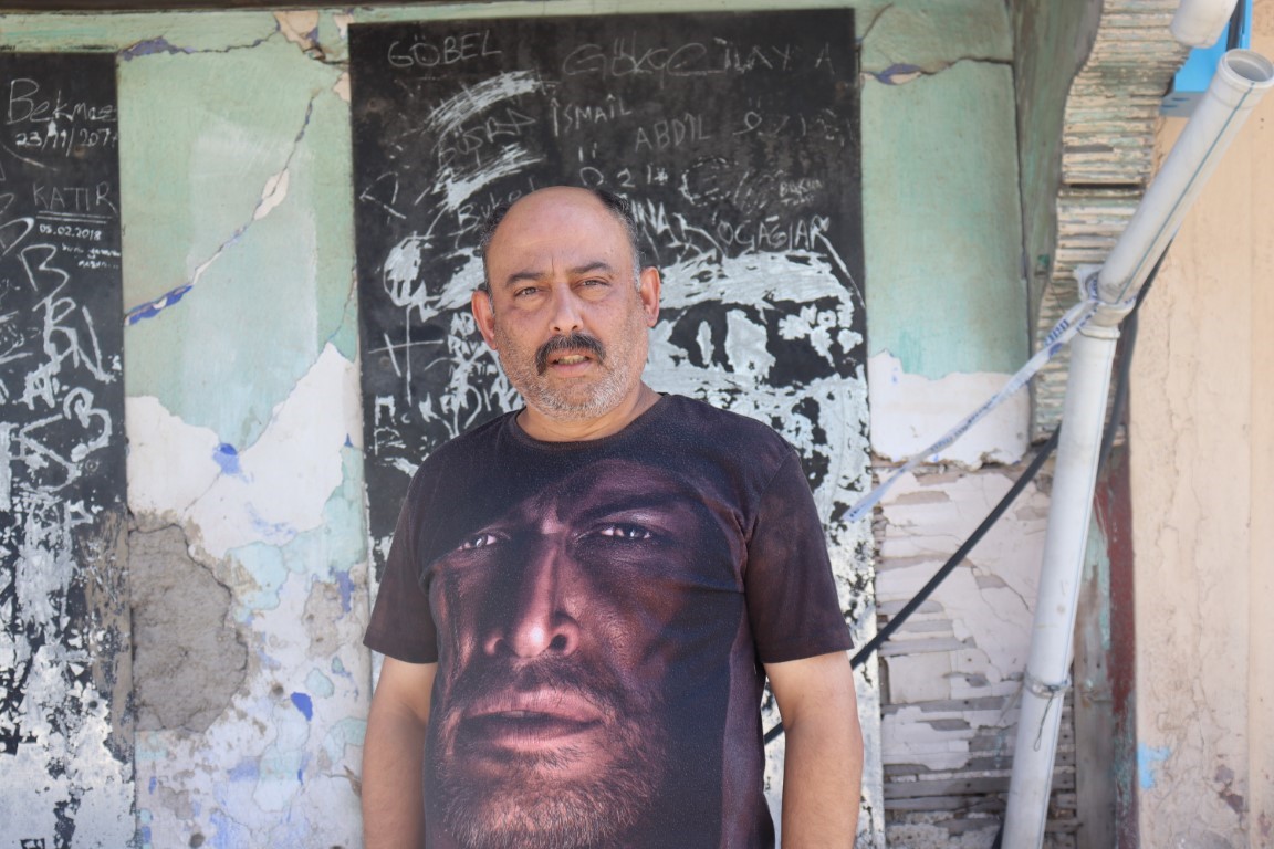 TARİHİ EVLER ÇÖKÜYOR