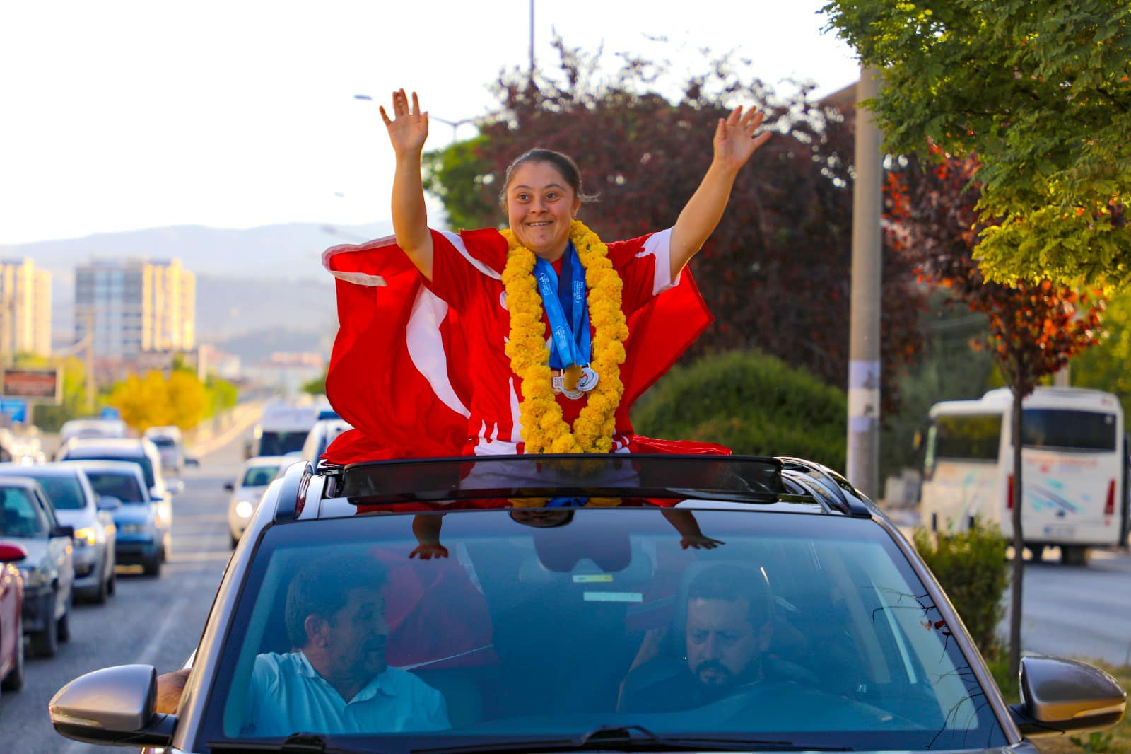ŞAMPİYON İÇİN ÖZEL KUTLAMA