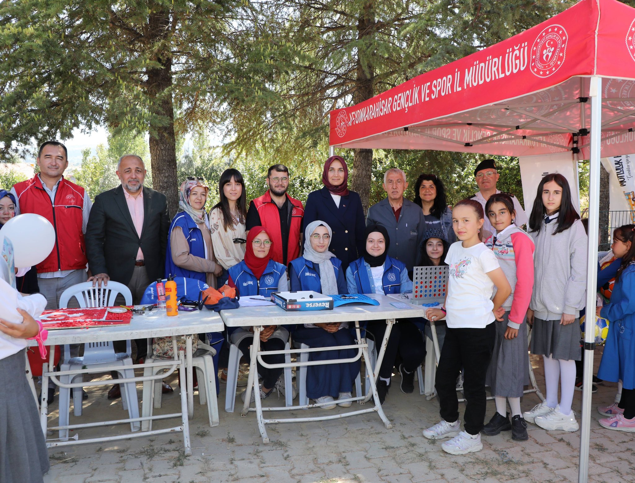 “BİZİM ÖNCELİĞİMİZ ÇOCUKLARIMIZ”