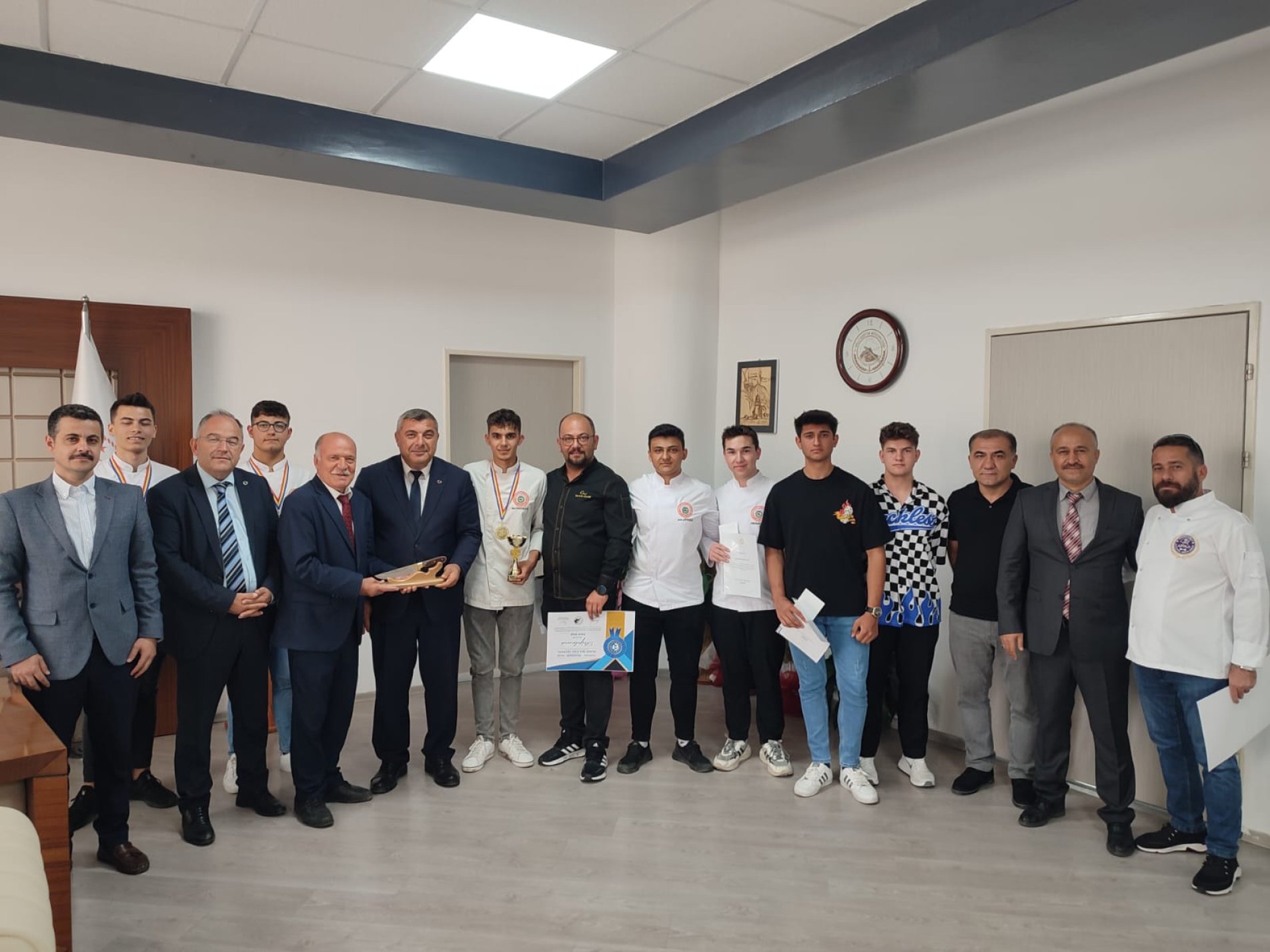 ROMANYA'DA HÜNERLERİNİ SERGİLEDİLER