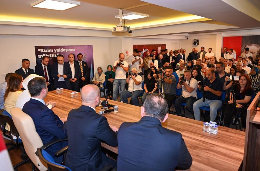AK PARTİ GENEL BAŞKAN YARDIMCISI SARIKAYA CHP'YE YÜKLENDİ