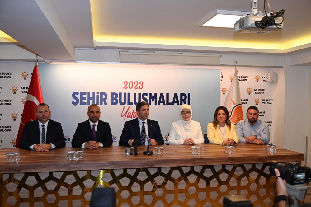 AK PARTİ GENEL BAŞKAN YARDIMCISI SARIKAYA CHP'YE YÜKLENDİ