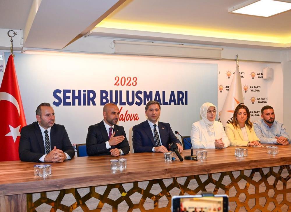AK PARTİ GENEL BAŞKAN YARDIMCISI SARIKAYA CHP'YE YÜKLENDİ