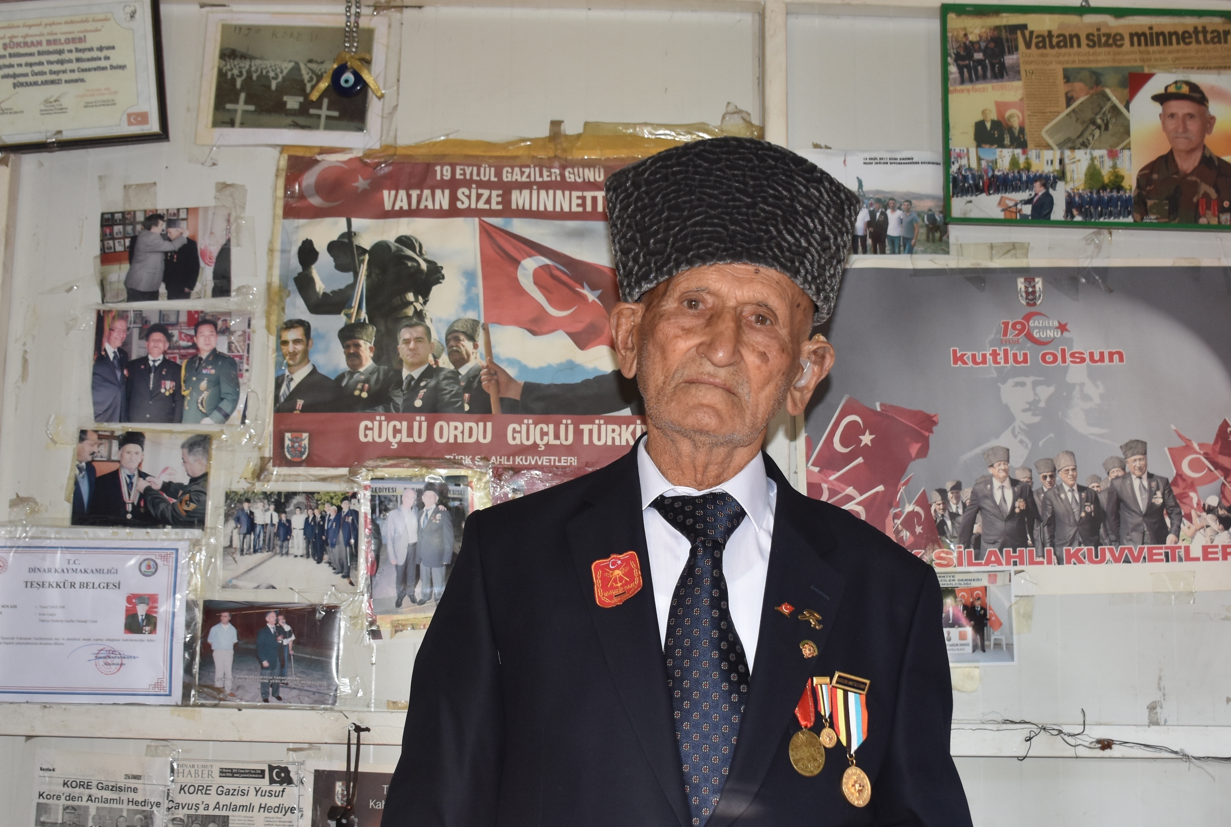 KORE GAZİSİ YUSUF ÇAVUŞ MADALYASINI GURURLA TAŞIYOR