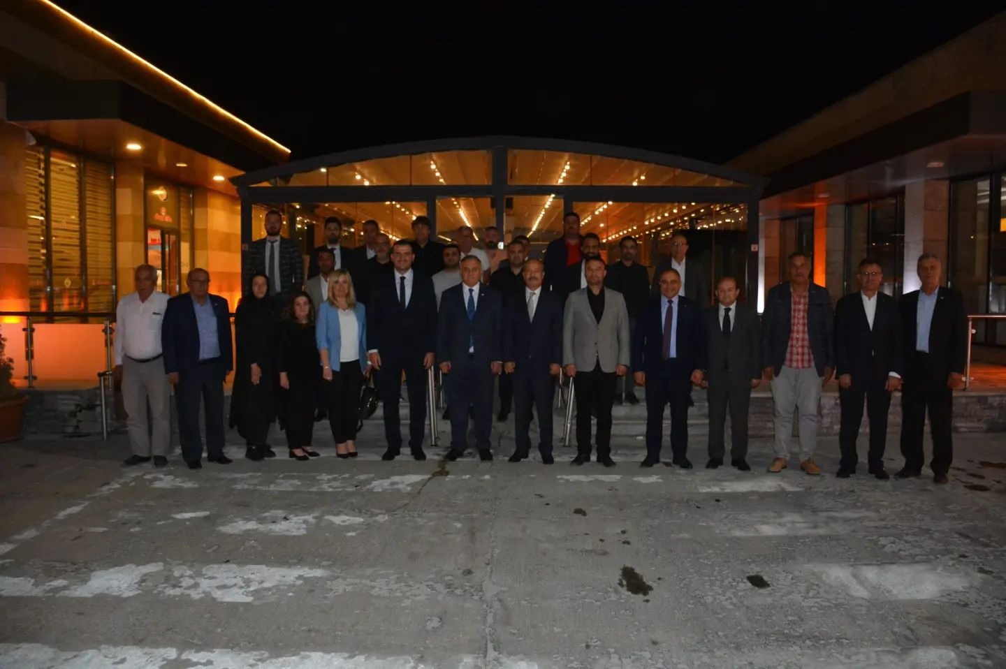 MHP AFYONKARAHİSAR  TANIŞMA YEMEĞİ DÜZENLENDİ
