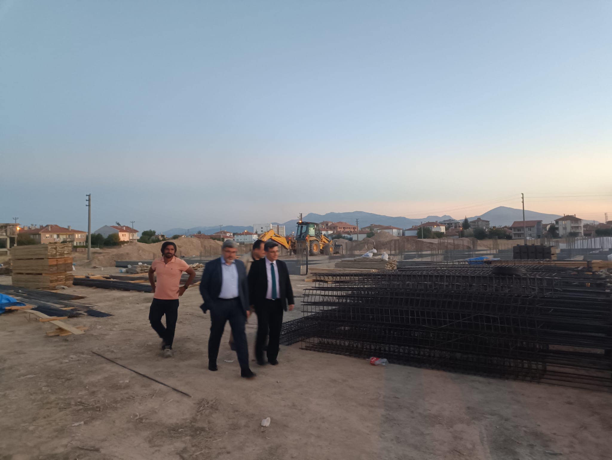 ÖZKAYA, ANAOKULU İNŞAATİNİ YERİNDE İNCELEDİ
