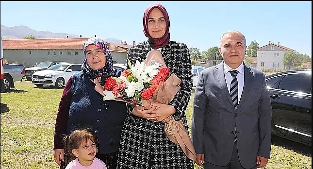 AFYONUNUN BEREKETLİ OVALARINDAN SOFRALARA YOLCULUĞU BAŞLADI