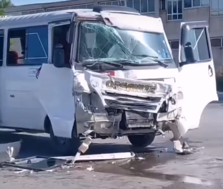 SANAYİ KAVŞAĞINDA KAZA 5 KİŞİ YARALANDI
