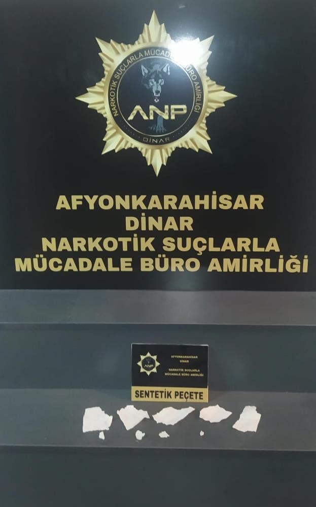 NARKOTİK EKİPLERİ TACİRLERE GEÇİT VERMİYOR