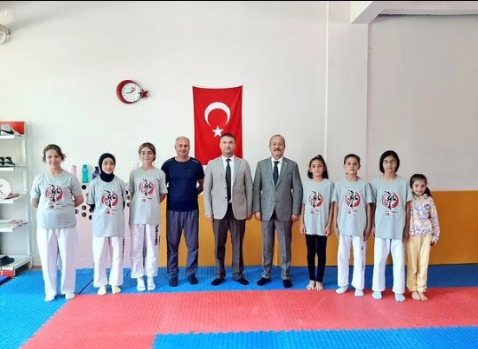 TAYTAK VE KAHVECİ'DEN GENÇ SPORCULARA ZİYARET