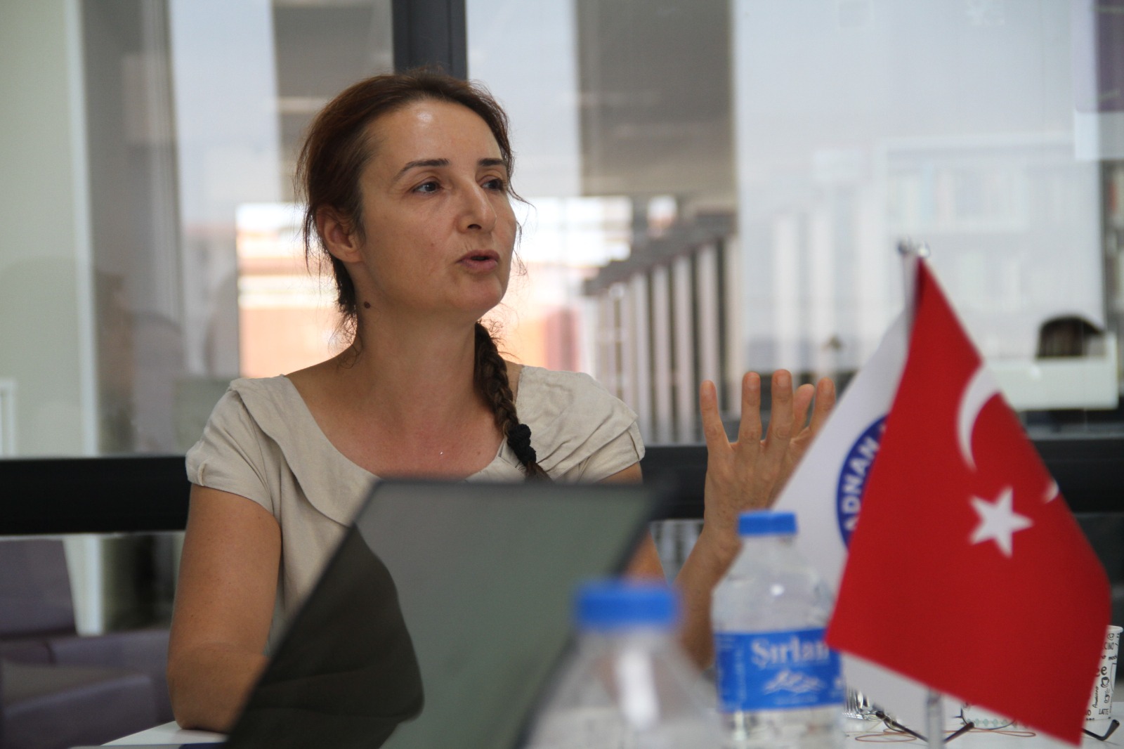 YÖRÜK ÇALIŞTAYINDA YER ALIYOR AFYON'DA SUNUM YAPTI