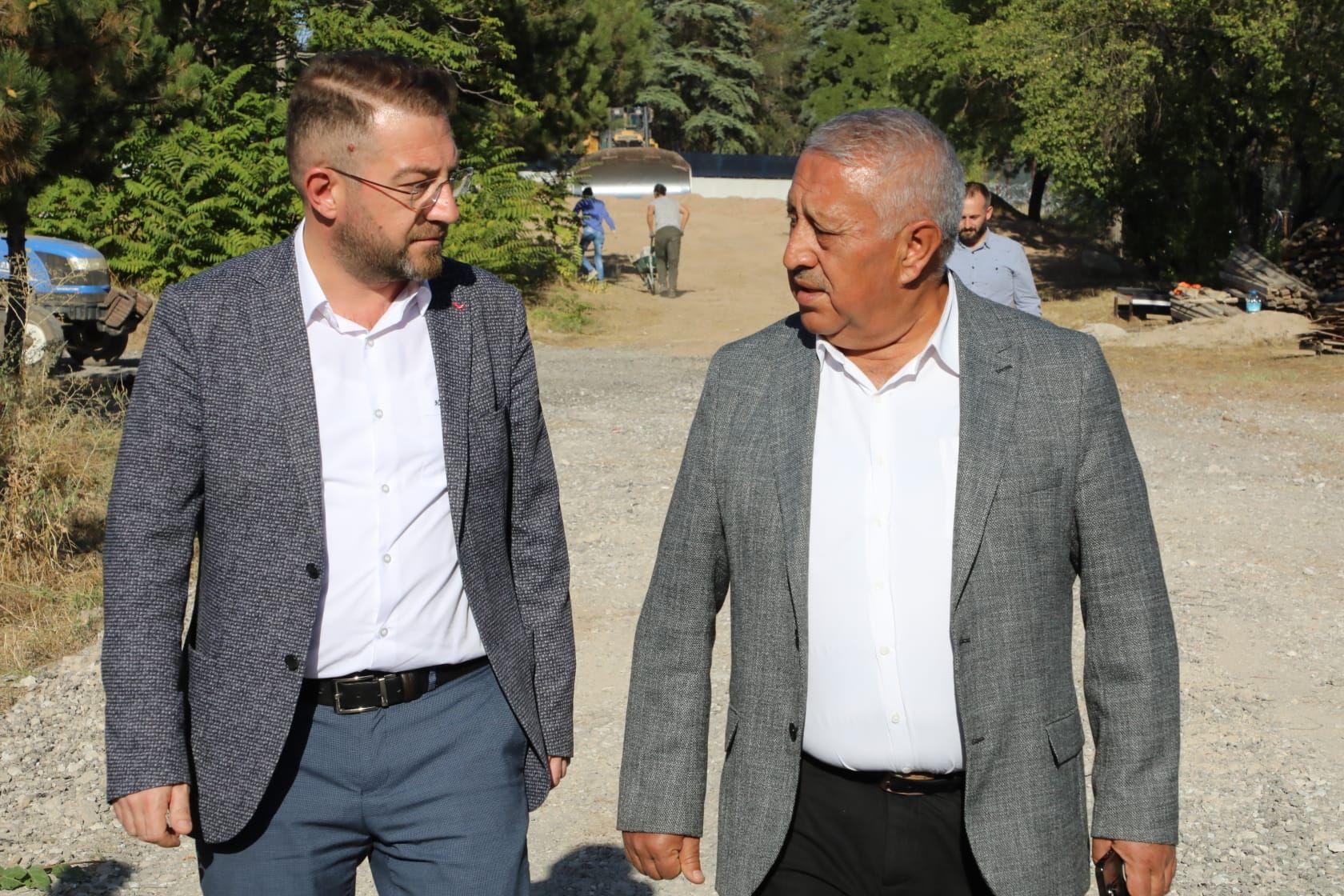 "SÖZÜNÜ VERDİĞİMİZ PROJELERİ YAPIYORUZ"