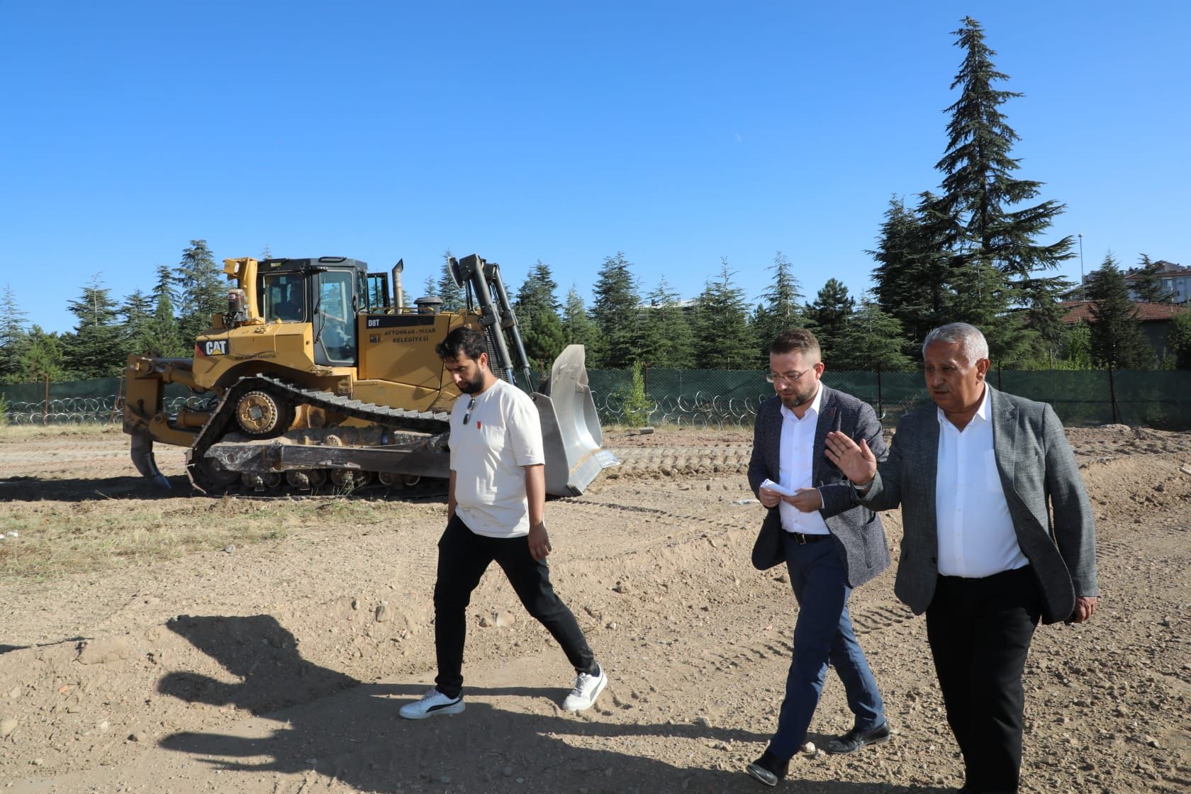 "SÖZÜNÜ VERDİĞİMİZ PROJELERİ YAPIYORUZ"