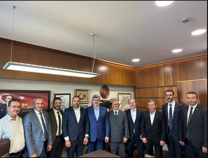 GEÇMİŞ DÖNEM İLÇE BAŞKANLARINDAN ÖZKAYA'YA ZİYARET