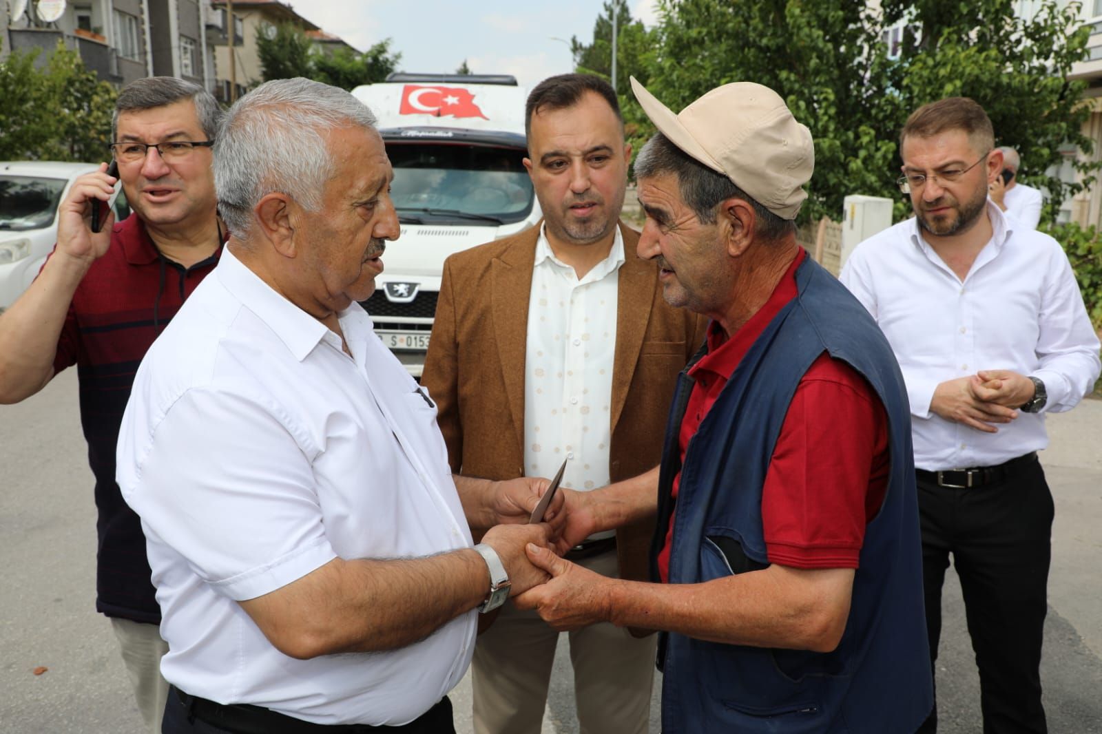ZEYBEK BAŞKAN KOCATEPE MAHALLESİ´Nİ ZİYARET ETTİ