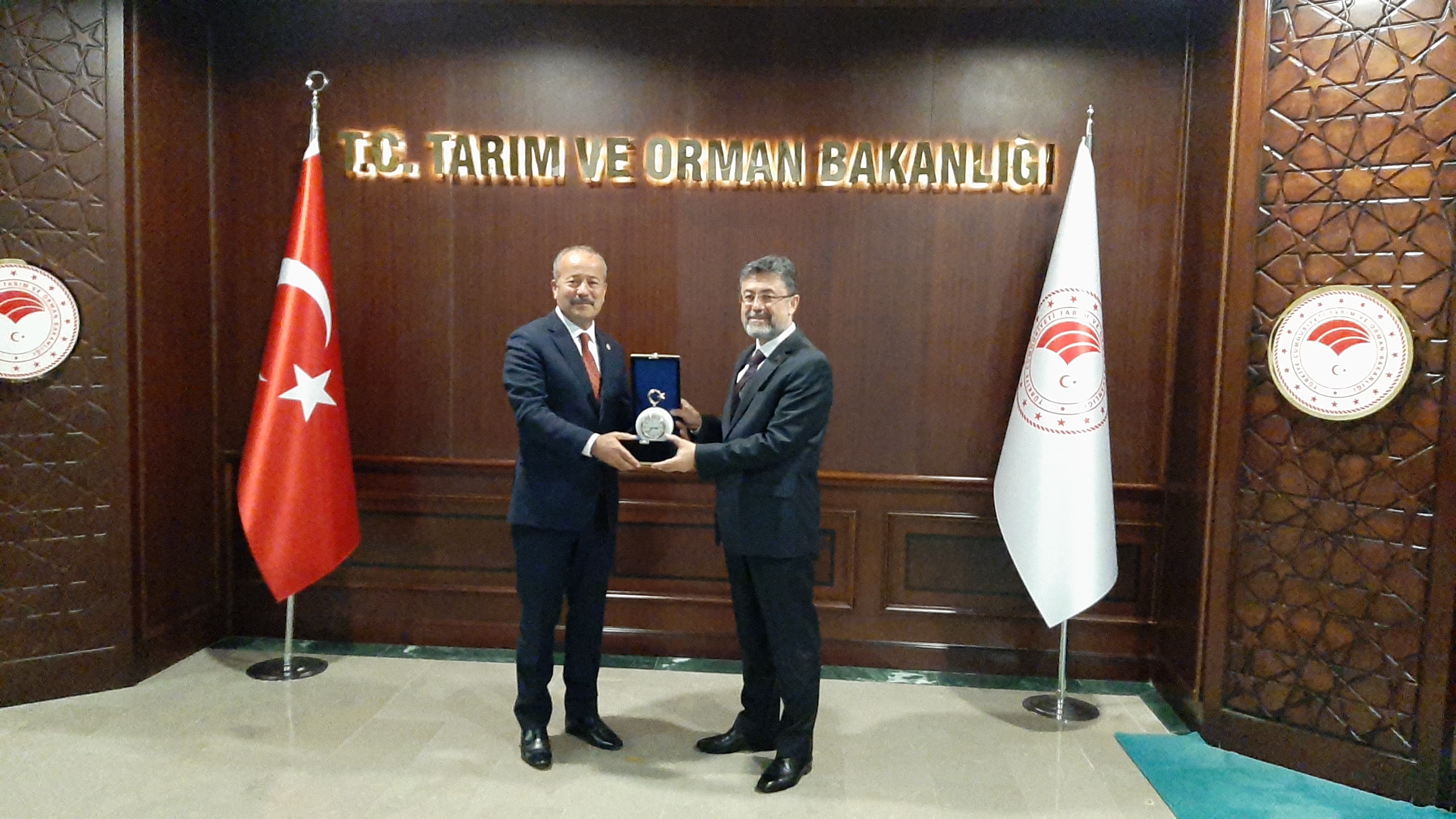 “TARIM LİSESİ VE ÇİFTÇİ EĞİTİM MERKEZİ KURULMALI”