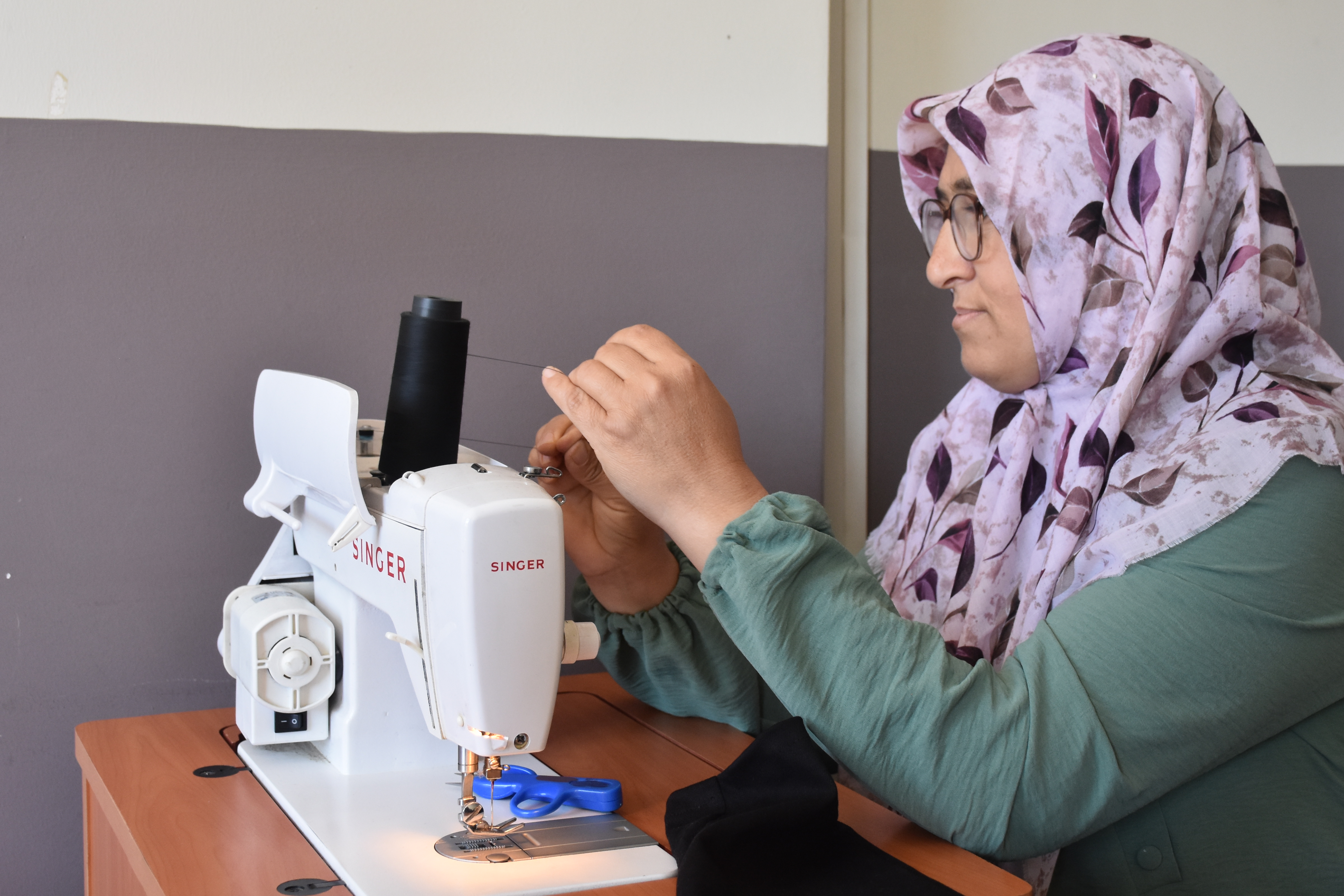 DİKİŞ NAKIŞ KURSLARI AFYONKARAHİSARLI KADINLARA GELİR KAPISI OLDU