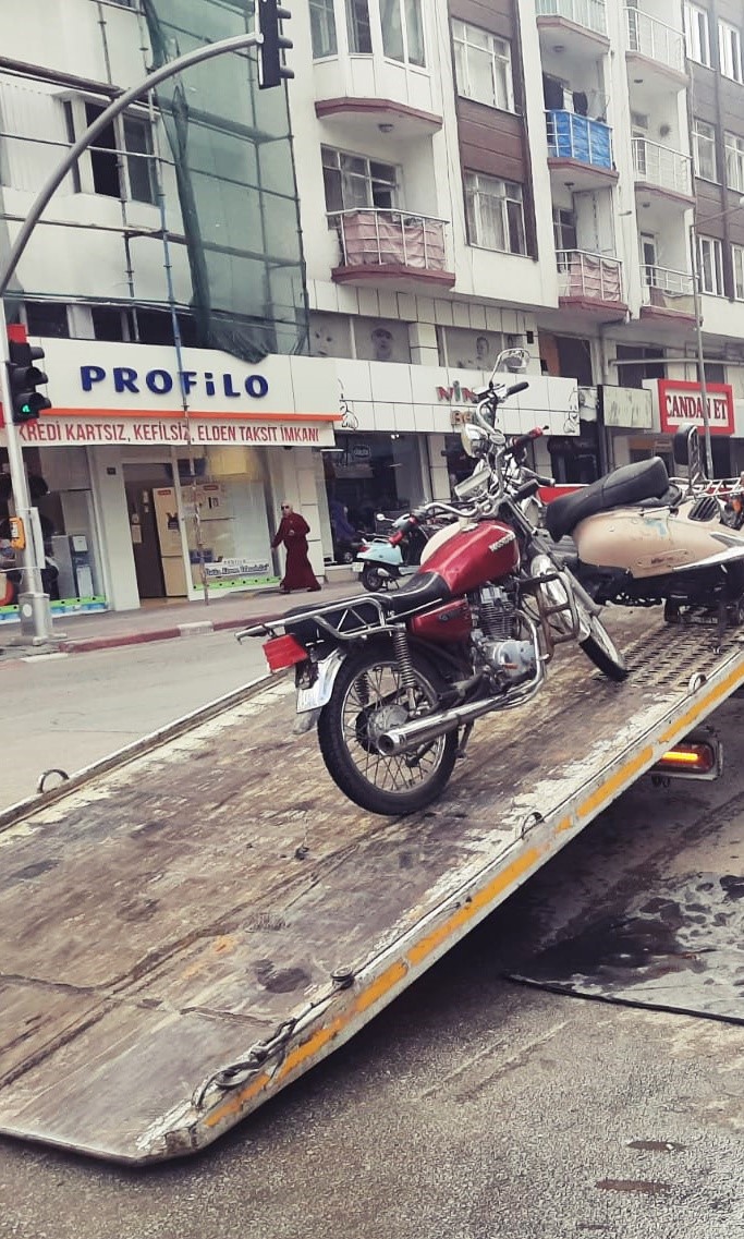 BİN 678 MOTOSİKLET SÜRÜCÜSÜNE 229 BİN 177 TL PARA CEZASI KESİLDİ