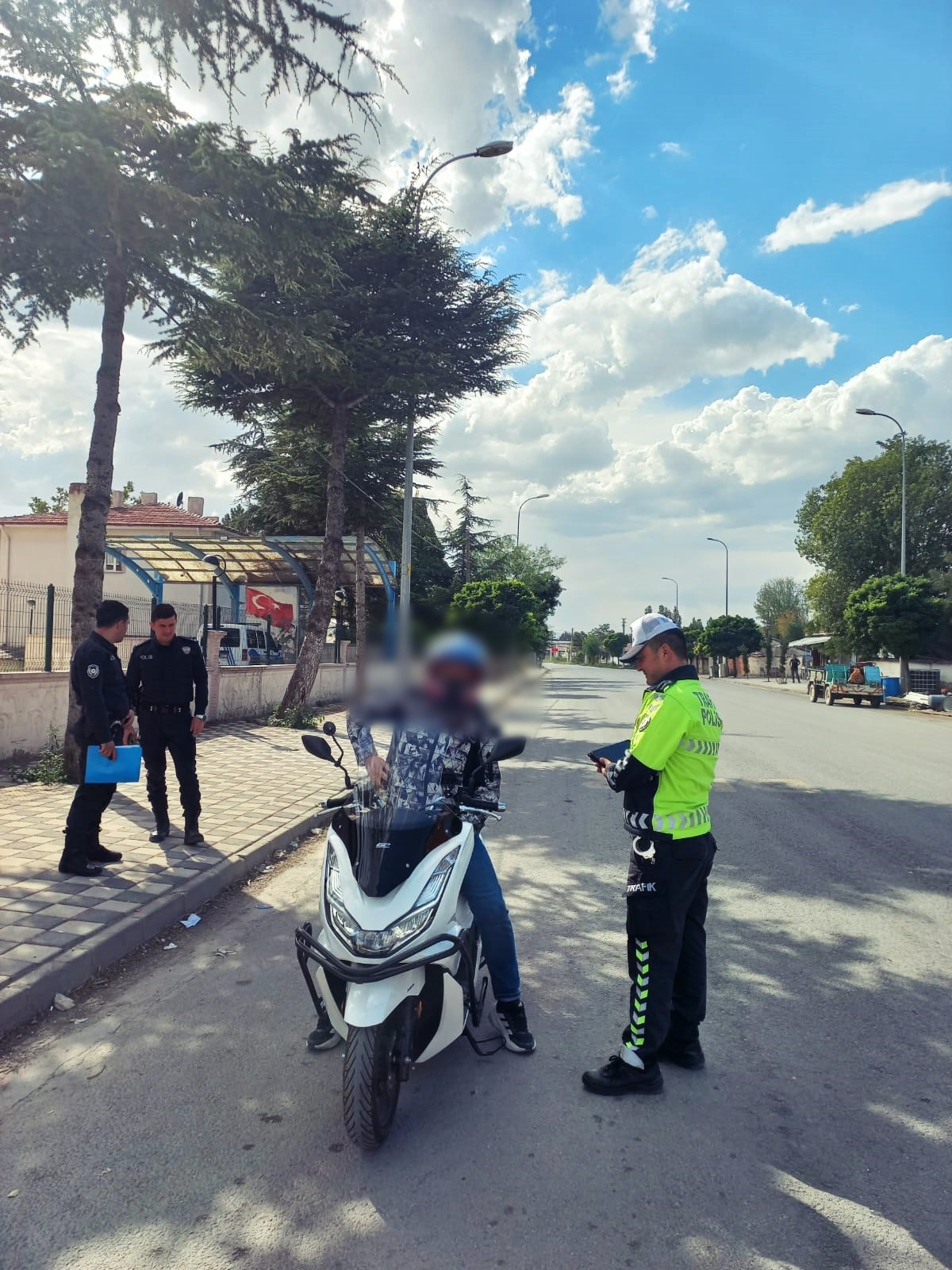 BİN 678 MOTOSİKLET SÜRÜCÜSÜNE 229 BİN 177 TL PARA CEZASI KESİLDİ