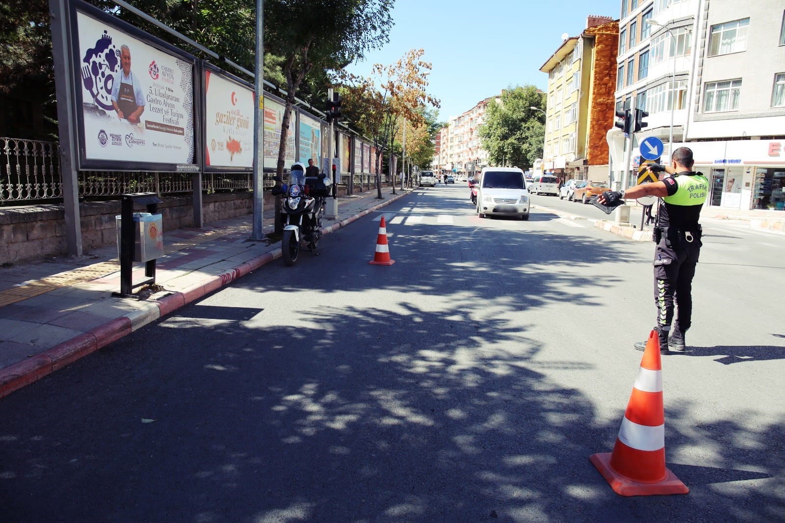 TRAFİKTE SIKI DENETİM DEVAM EDİYOR 