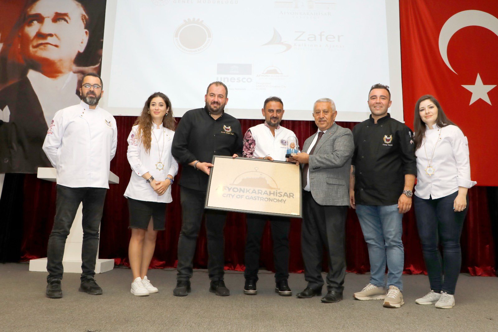 USTA ŞEFLER VE ENFES LEZZETLER GALA GECESİNDA BULUŞTU