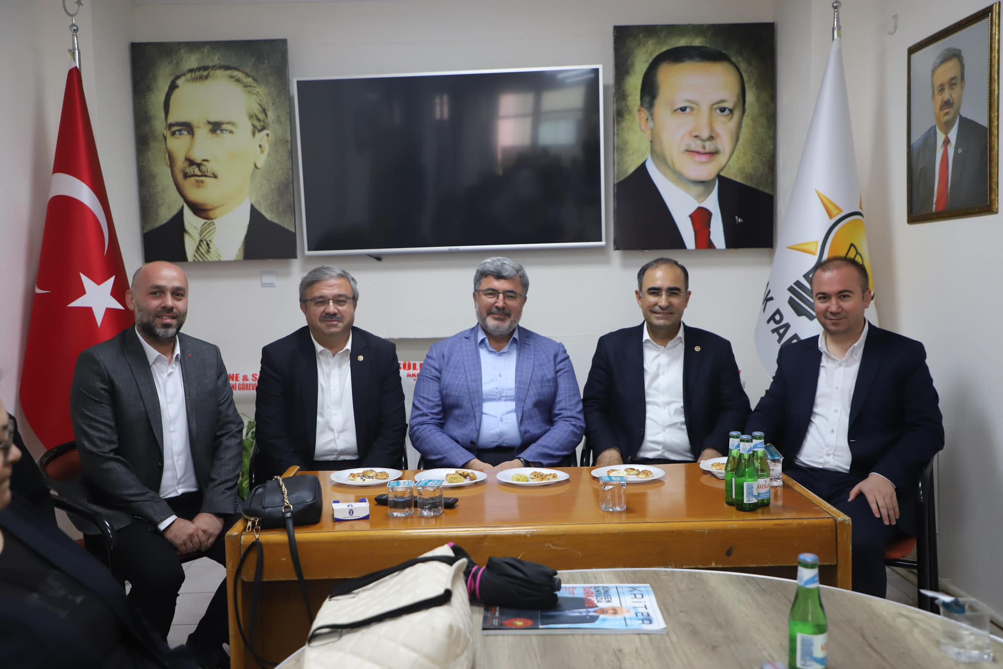 MİLLETVEKİLLERİ SANDIKLI’YA ÇIKARMA YAPTI