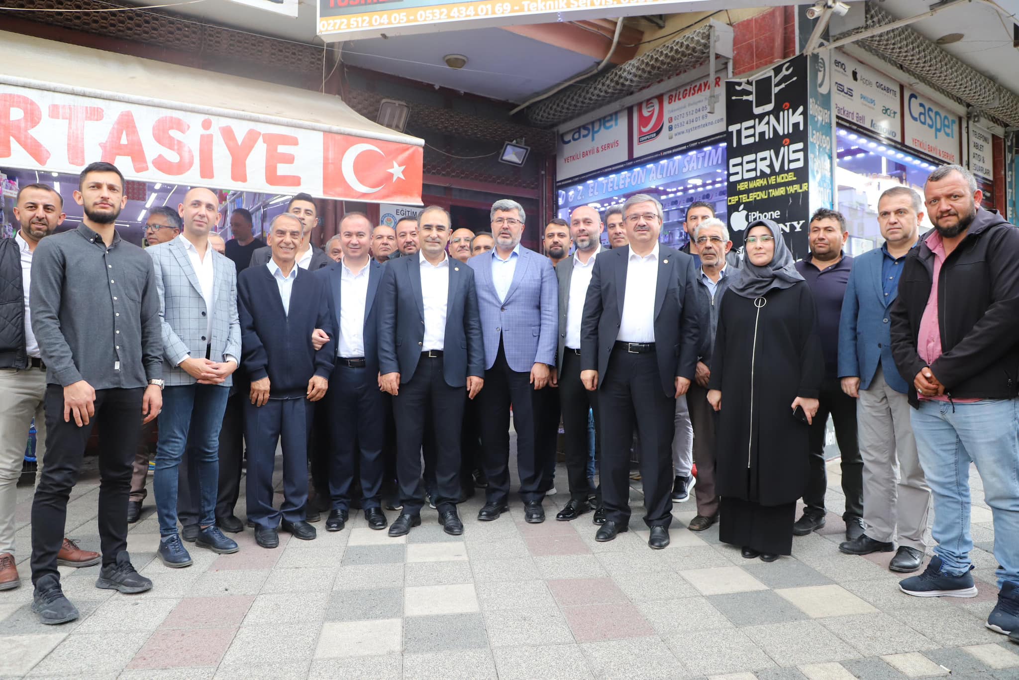 MİLLETVEKİLLERİ SANDIKLI’YA ÇIKARMA YAPTI