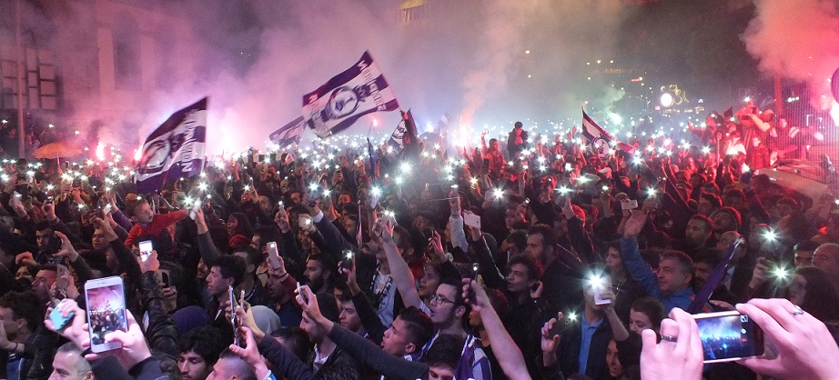 ZAFER STADYUMU’NDA ŞÖLEN HAVASI OLUŞACAK
