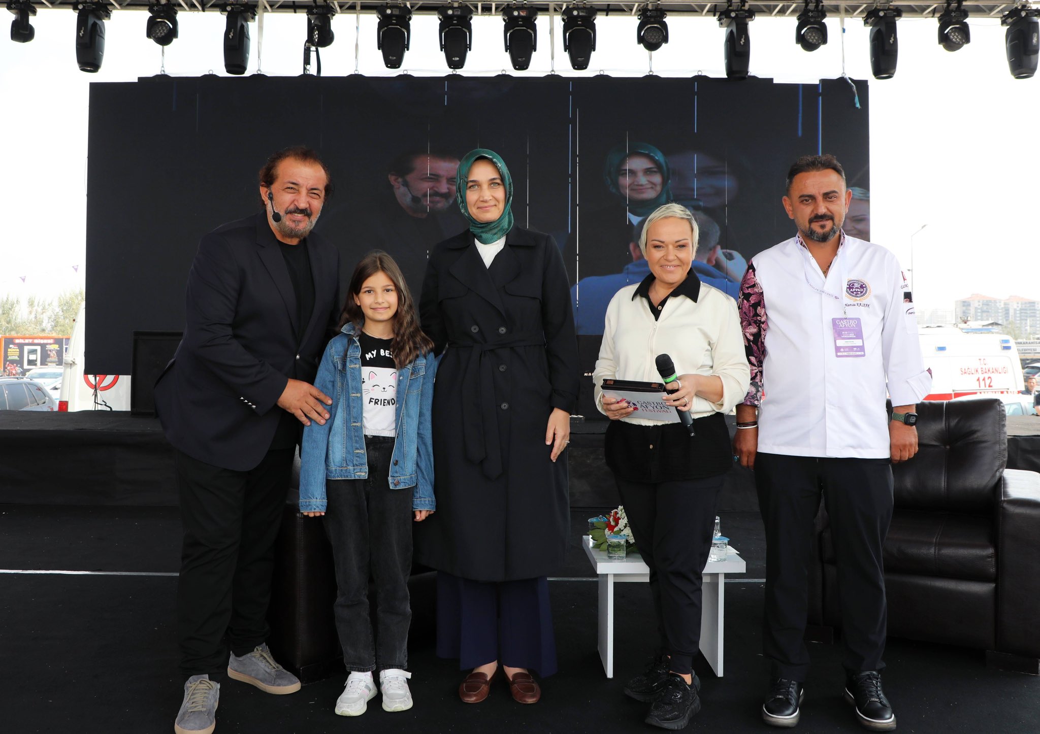 ÜNLÜ ŞEF GASTRO FESTTE AFYON LEZZETLERİNİ ELLERİYLE YAPTI