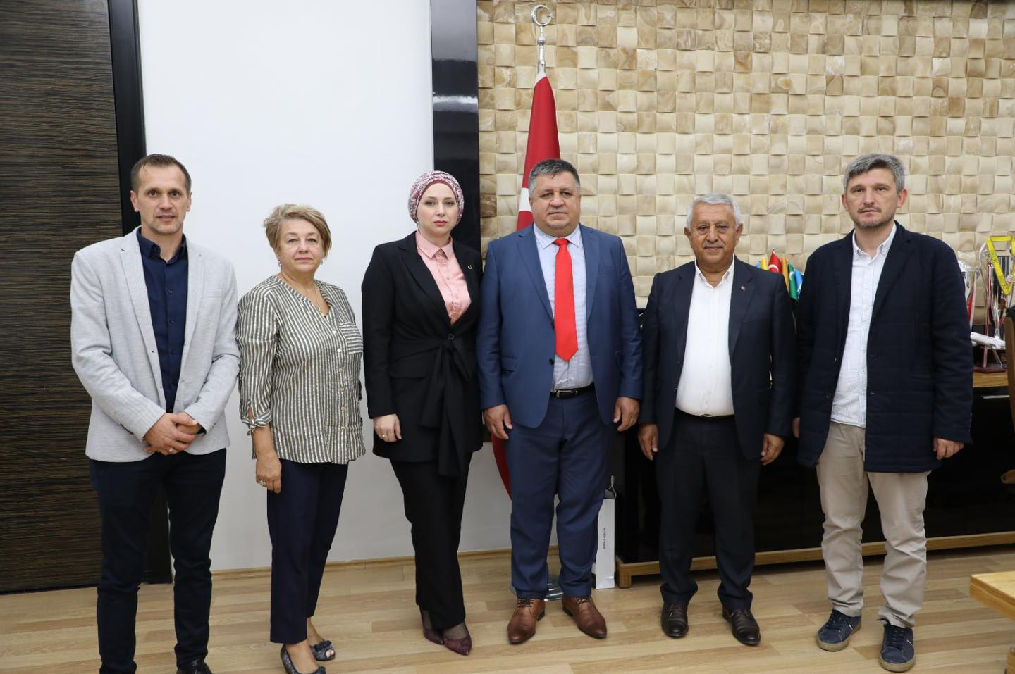 BOSNA HERSEK HEYETİNDEN BAŞKAN ZEYBEK'E ZİYARET