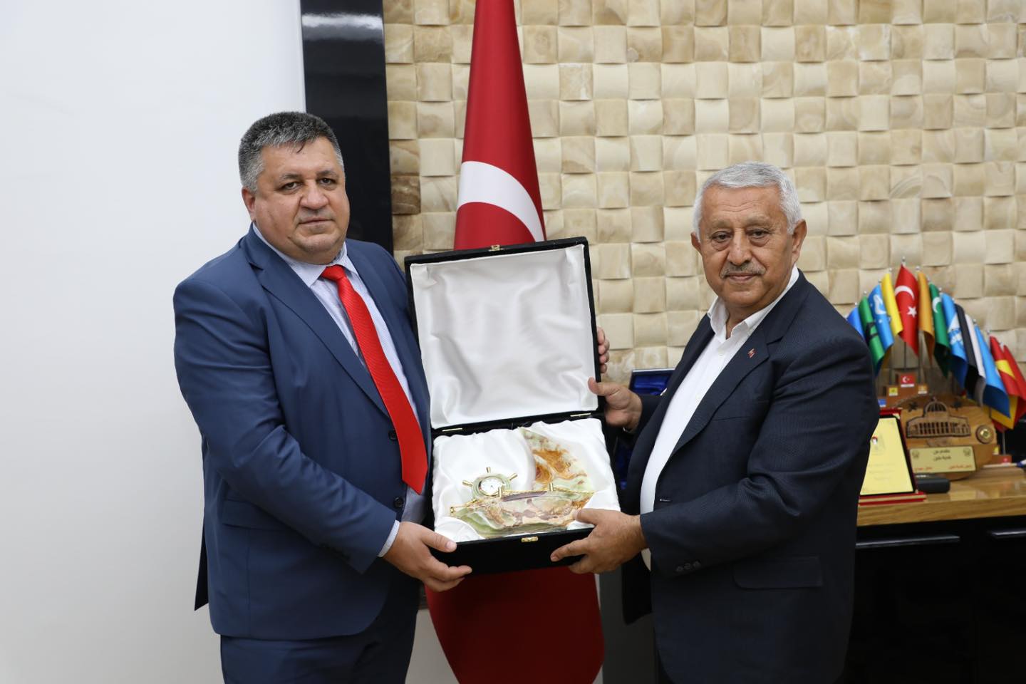 BOSNA HERSEK HEYETİNDEN BAŞKAN ZEYBEK'E ZİYARET